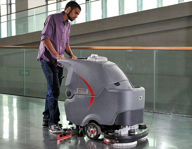 工廠車間使用手推式洗地機(jī)的優(yōu)勢(shì)