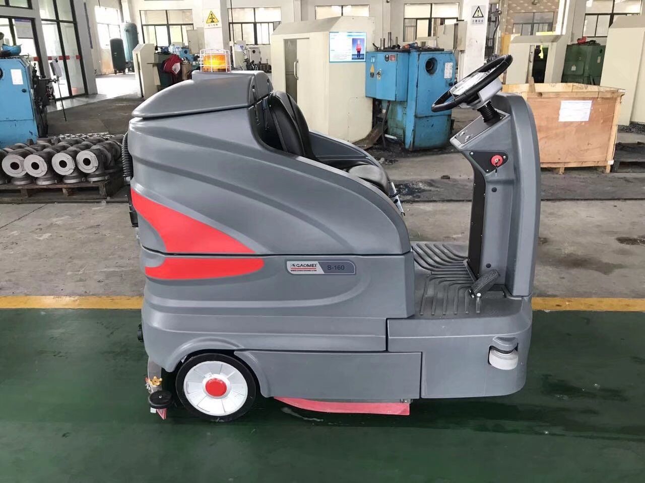 地下停車場為什么要用駕駛式洗地機？