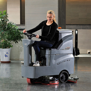 駕駛式洗地機(jī)出現(xiàn)故障有哪些原因？