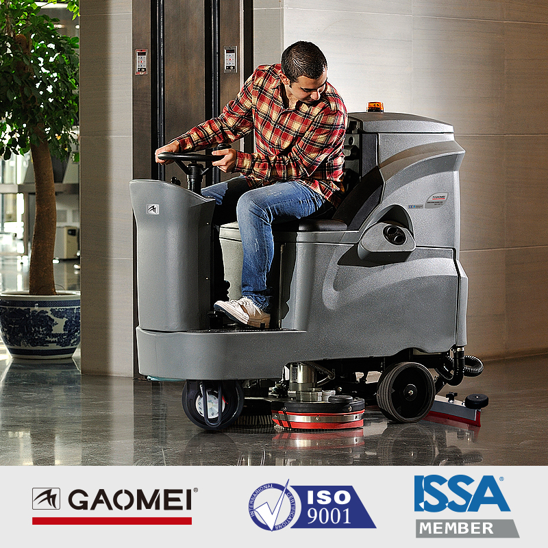 工廠灰塵地面使用駕駛式洗地機清潔的優(yōu)點是什么？