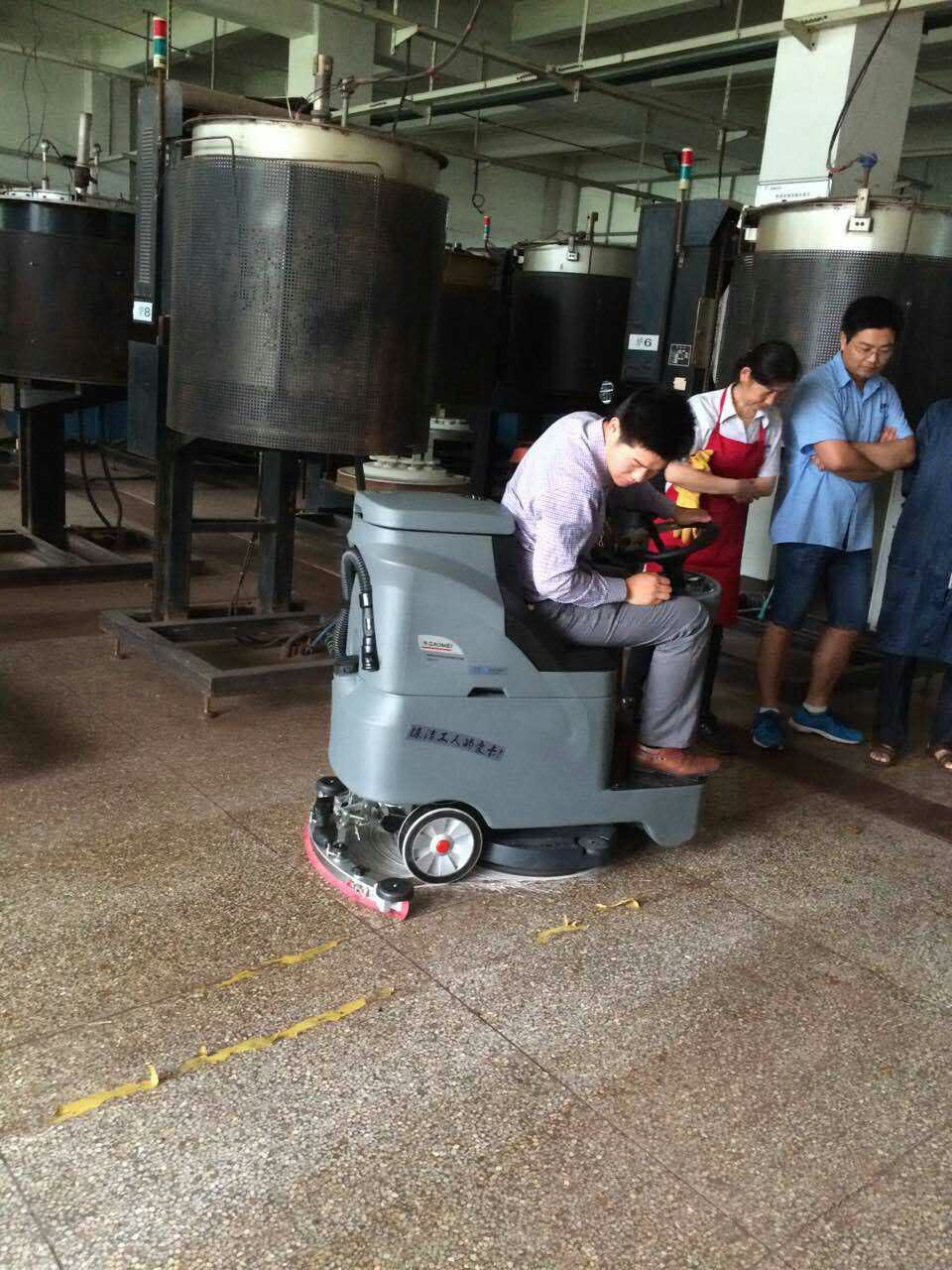 選擇高美的洗地機(jī)租賃有什么好處？