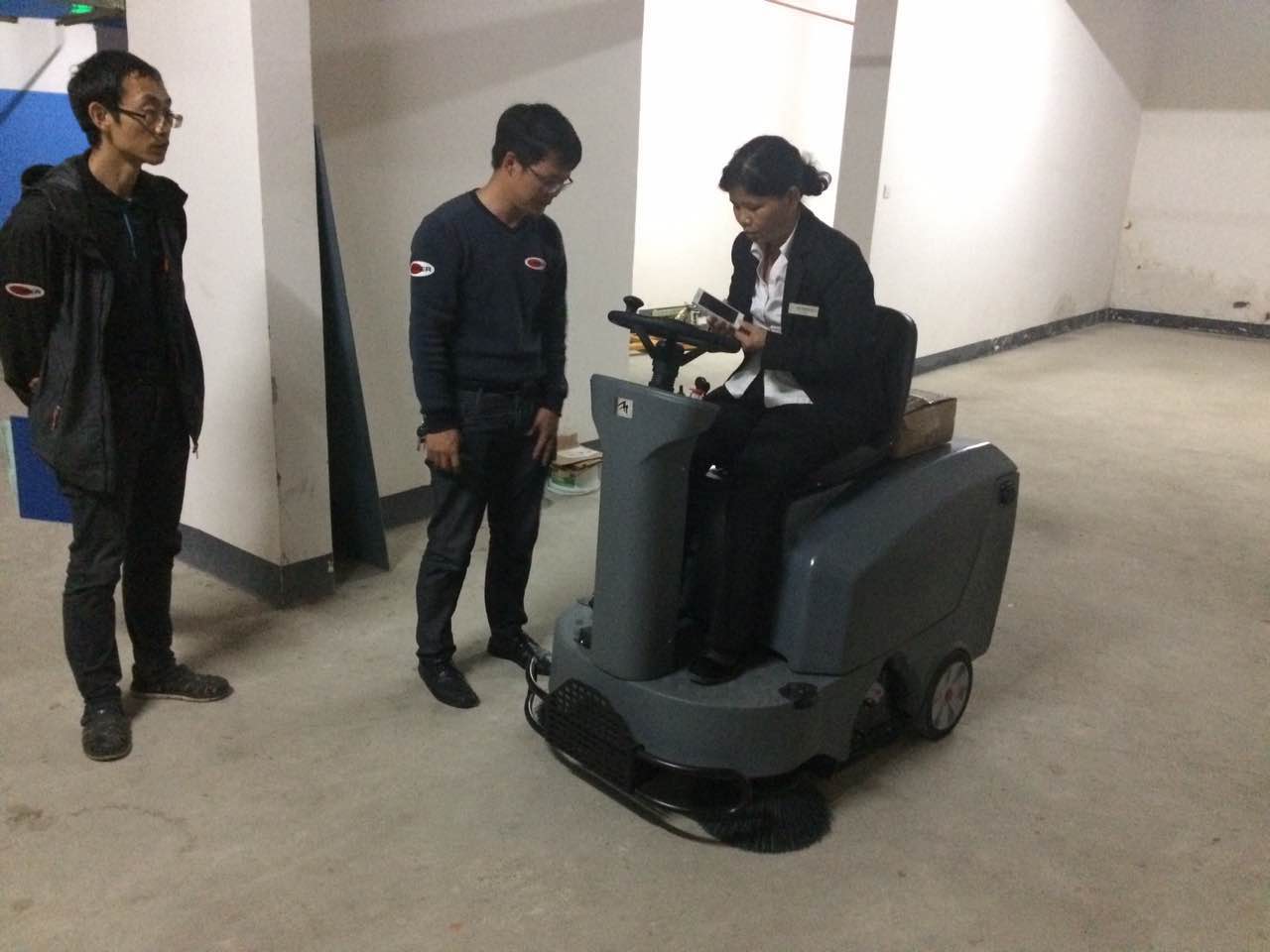 清掃車為什么應用如此廣泛，它有什么優(yōu)勢?